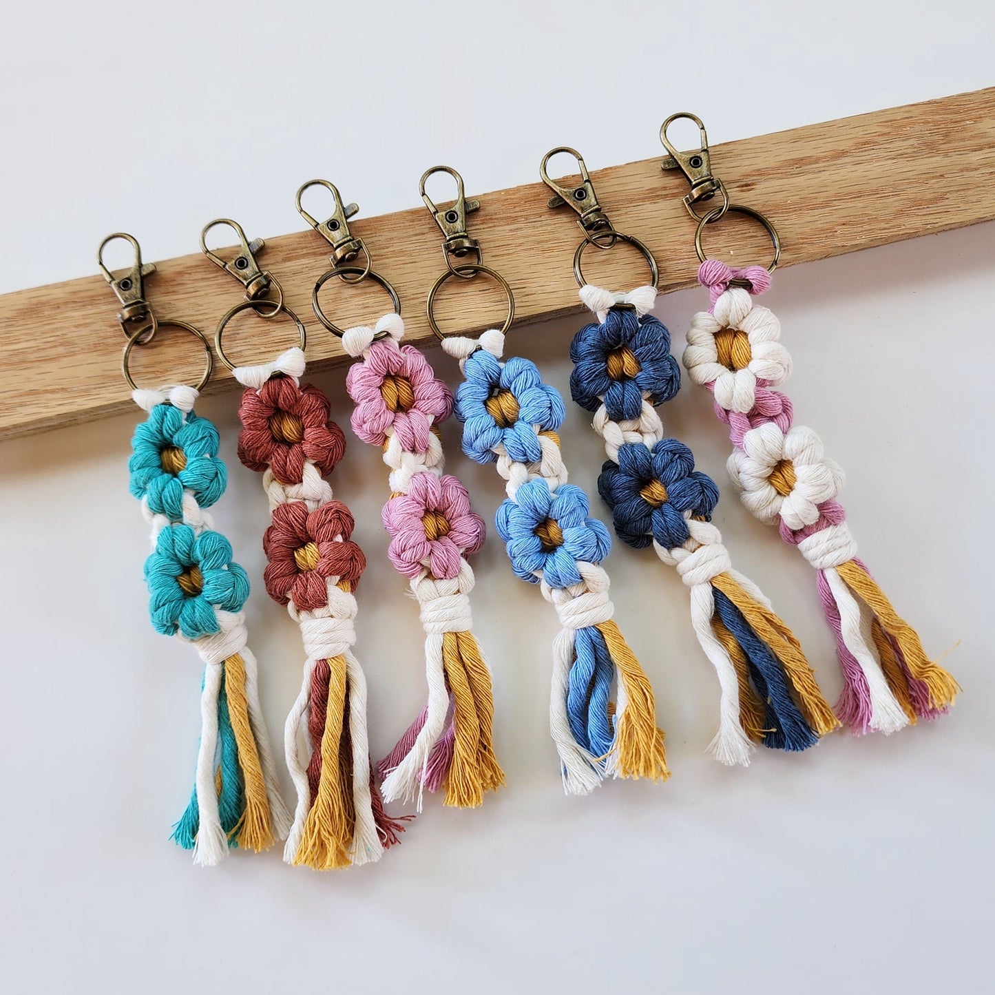 Macrame Daisy Flower Keychain, Purse/Key Accessory