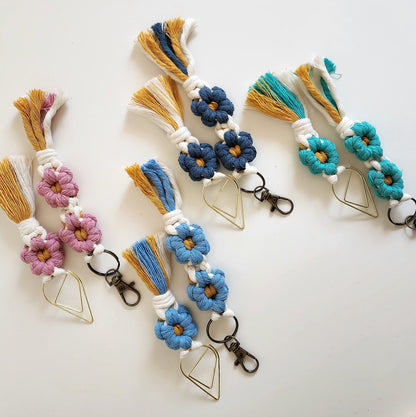 Macrame Daisy Flowers Bookmark and Keychain Set